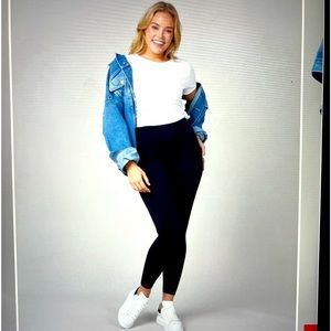 NEW SPANX LEGGINGS- Discounted, size L, black. Seamless Highwaisted w/ tags